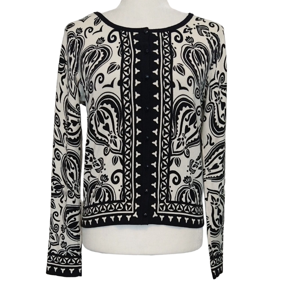 White House Black Market Abstract White Black Button-Up Cropped Cardigan